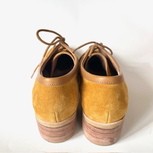 Clarks Original Mustard Suede Woman's Heel Loafer Size 10 - Picture 4 of 9